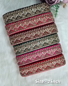 Vestido de Novia de Lujo con Lentejuelas Multicolores Brillantes, Bordado Étnico Floral, Ribete de Encaje Vintage Ecológico - Product Image 3