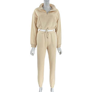 Ensemble de survêtement court pour femme de haute qualité, idéal pour la gym, les tenues décontractées et le streetwear, élégant ensemble 2 pièces pour femmes, en coton, pour le fitness - Product Image 5