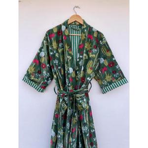 Kimono de Terciopelo Hecho a Mano, Elegante, Estampado con Monos y Flores, Ropa de Dormir Larga Estilo Bohemio, de Alta Calidad, Suave y Transpirable - Product Image 6