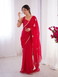 Sari en soie multicolore brodé de perles avec bordure dorée, séchage rapide, pour femme, idéal pour les fêtes et mariages, tenue traditionnelle indienne et pakistanaise - Product Image 6