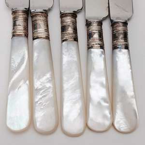 Ensemble de couteaux à beurre en acier inoxydable Corinth, 4 pièces, bord droit, couverts de cuisine, finition argentée - Product Image 4