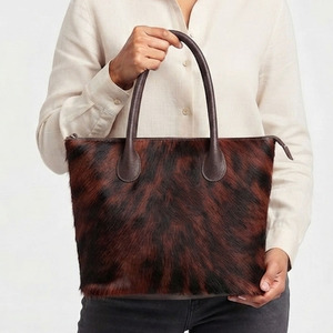 Sac fourre-tout d'été haut de gamme pour femme en cuir de vachette véritable avec logo personnalisé et fermeture éclair - Product Image 6