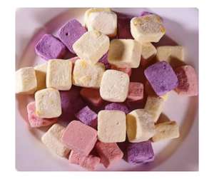 Cubes de yaourt lyophilisé de haute qualité, origine Vietnam - Chips de yaourt aux fruits croustillants pour la confiserie - Product Image 1