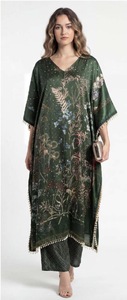 Robe longue kaftan pour femme en soie polyéthylène, coupe ample, élégante et fluide, idéale pour toutes les saisons et tenue décontractée. - Product Image 4