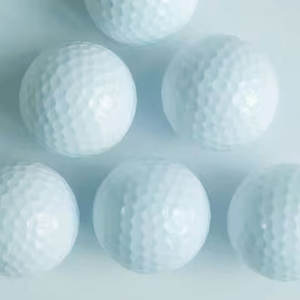 Nouveaux arrivages : balles de golf en caoutchouc souple, matériau durable, pour un son de frappe réaliste et un retour d'information amélioré pour l'entraînement. - Product Image 4
