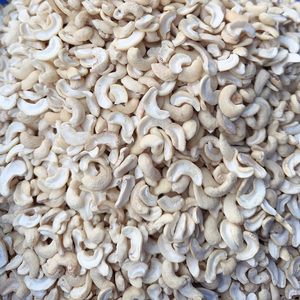 Hot Sale 2025 Jumbo Cashews Organic Whole Cashew W180 W210 Santigo Cashew Ready To Ship - Product Image 1