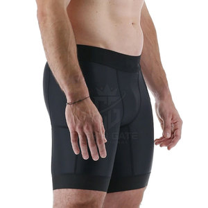 Maillots de bain à séchage rapide conçus pour les sports nautiques, offrant un soutien flexible pour les mouvements et un confort durable. - Product Image 6