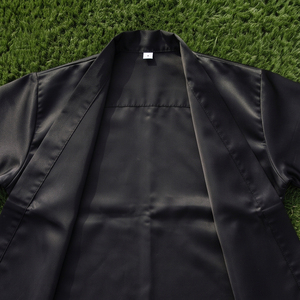 Robe de boxe professionnelle légère en satin à capuche – Tenue personnalisée pour les combats de boxe et l'entraînement aux arts martiaux - Product Image 6