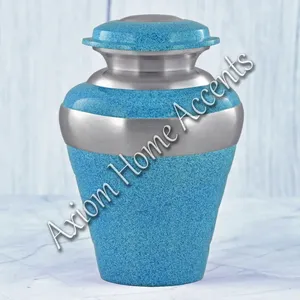 Urna Funeraria de Aluminio con Estética Única, Elegancia Artesanal para Hacer Homenaje a sus Seres Queridos por Axiom Home Accents - Product Image 2