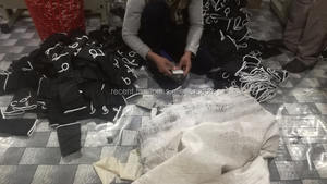 Gants de boxe rembourrés avec gel interne et bandages longs élastiques pour la boxe, le MMA et le Muay Thai - Product Image 4