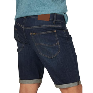 Shorts en jean pour homme bleu foncé à revers retroussés, coupe slim, en coton flexible, finition soignée, confortables - Product Image 5