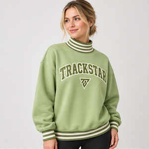 Sweat-shirt à col montant pour femme, couleur vert sauge clair, avec bordure rayée olive et ivoire, lettres universitaires, manches longues, logo personnalisé - Product Image 3