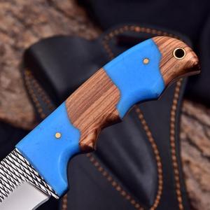 Cuchillo de caza y desollado estilo vaquero occidental hecho a mano Nordic Forge de 9 pulgadas, hoja raspada personalizada con punta caída, grado industrial, madera de olivo azul - Product Image 2
