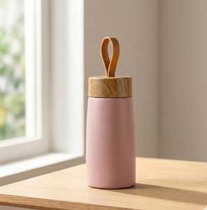 Botella de Agua Ecológica Personalizada de Vidrio de Alta Calidad de 500-600 ml con Tapa de Madera - Product Image 4