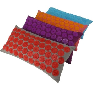 Oreiller d'acupression pour le cou et les cervicales, soulagement de la douleur, soutien orthopédique pour la relaxation du cou et des épaules, amélioration du sommeil - Product Image 4