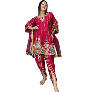 Robe de soirée de luxe Eid dans le style indien pakistanais nouvelle broderie de créateur avec un vrai miroir sur la vente de vêtements Salwar en velours - Product Image 1