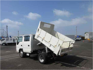 Slightly <b>Used</b> in Good Condition 2018 I S U Z U ELF TRUCK Taut Liner 8 <b>Pallet</b> Body Leather Seats - Product Image 3