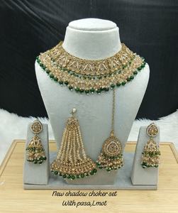 Conjunto de Collar Gargantilla de Lujo Vintage de Aleación con Baño de Rodio y Cristales de Estrás, Pendientes, Maang Tikka, Anillo y Pulsera, Regalo para Mujer - Product Image 1