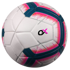 Ballon de football gonflable léger en cuir PVC/PU thermocollé de haute qualité, écologique, avec vessie en butyl, fabriqué par Oxva Industries - Product Image 4