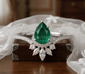 Anillo de Compromiso Hipoalergénico con Esmeralda, Banda Trenzada de Acero Inoxidable, Joyería de Moda para Mujer, Tendencia 2026 - Product Image 1