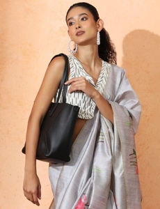 Sari de Seda Tussar Gris con Estampado Floral KV con Blusa Sin Coser - Product Image 4