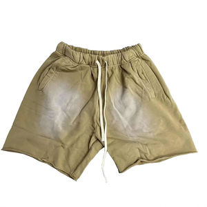 Shorts professionnels en coton French Terry délavé à l'acide, taille XS personnalisée, avec bords bruts et tissu en maille, style jogging, effet vieilli et motif. - Product Image 1