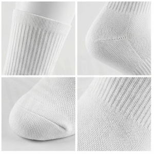 Chaussettes courtes blanches unies 100 % coton respirantes tricotées pour adultes, usage quotidien décontracté, saison printemps - Product Image 4