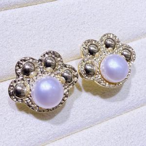 Zhuji 14K Gold-Injected Freshwater Pearl Mantou Bead Cat Claw Earrings <b>Highlighting</b> Fresh Water Beads - Product Image 4