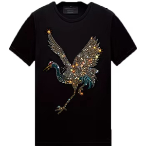 T-shirt pour homme noir avec strass, motif grue, design oiseau scintillant, manches courtes, streetwear de luxe pour soirée et mode, haute qualité - Product Image 1