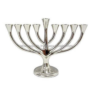 Meilleures ventes 2026 : Menorah décorative juive en métal, style antique, candélabre rétro, grand porte-bougie pour la décoration intérieure, fabricant - Product Image 3