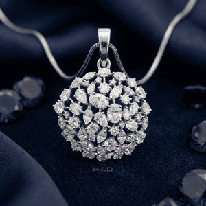 Colgante redondo de diamante cultivado en laboratorio, collar con racimo de diamantes, colgante con halo floral, elegante joyería fina para mujer, colgante de regalo para mujer - Product Image 1