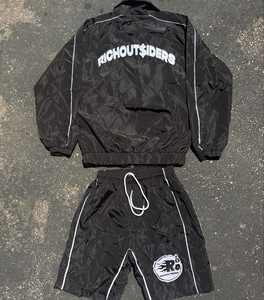 Conjunto de dos piezas para hombre 2026: Chándal cortavientos reflectante de nailon con cremallera y pantalones cortos para hombre - Product Image 4