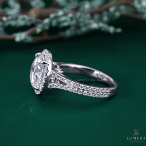 แหวนหมั้นเพชรแล็บเกรดพรีเมียมทรงฮาโล ทองคำขาว 14K/18K ดีไซน์แยกก้าน รับรองโดย IGI ทรงบริลเลียนต์ สำหรับผู้หญิง - Product Image 2