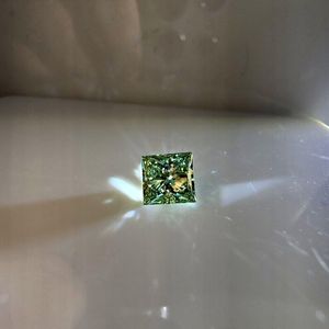 Diamant de laboratoire vert de qualité supérieure, taille princesse, pierre lâche certifiée IGI, haute clarté, pour la fabrication de bijoux - Product Image 5