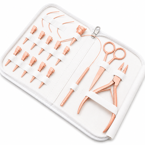 Kit d'outils professionnels pour extensions de cheveux avec pinces, ciseaux, aiguille, crochet applicateur, clips et étui de rangement pour usage en salon de beauté - Product Image 5