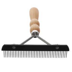 Vente en gros d'instruments vétérinaires en acier inoxydable peigne de toilettage pour bovins de conception durable avec dent à sauter pour les soins du bétail - Product Image 1