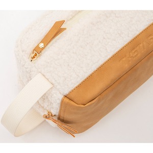 White Sherpa portable toiletry bag with <b>large</b> capacity and multifunctional storage bag suitable for business trips - Product Image 4