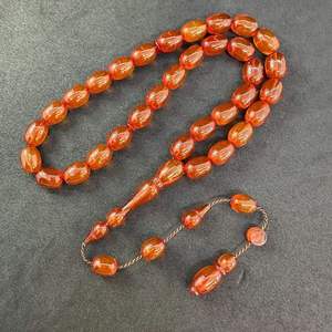 Chapelet de prière islamique écologique fait main, perles Tasbih en résine jaune ambre avec pompon en métal argenté, décoration musulmane pour le Ramadan - Product Image 4