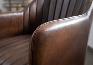 Wholesale Metal <b>Chair</b> with <b>Leather</b> Seat with Elegant Contemporary Design Upholstered in Genuine <b>Leather</b> - Product Image 4