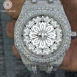 Montre de luxe Charm Jewels en acier inoxydable, cadran 40 mm, bracelet 20 mm, incrustée de diamants, mouvement mécanique unisexe, étanche 10 bars - Product Image 1