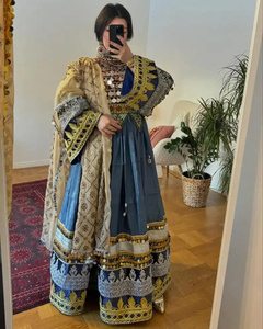 Robe de style Kuchi afghan avec broderie géométrique colorée et miroir, bijoux traditionnels en argent, robe longue et fluide de style Kuchi afghan - Product Image 5