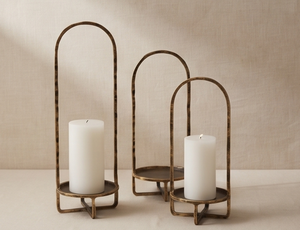 เชิงเทียนโลหะทรงโค้งสีทองแบบตั้งโต๊ะ  งานหล่อขึ้นรูป  จำหน่ายส่ง - Product Image 3