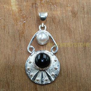 Large Black onyx And Mother of Pearl Gemstone Pendant <b>Necklace</b> 925 Sterling Silver Handmade Hammered Deigns Pendant Jewelry Gift - Product Image 2
