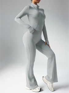 Ensemble de vêtements de sport sans couture de qualité supérieure pour femmes Atlaset, comprenant un legging taille haute, un soutien-gorge de sport et une veste, avec logo personnalisé OEM ODM Private - Product Image 5