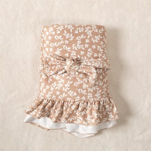 Couverture portable à imprimé floral, ton rose, style pastoral, ourlet à volants, design plié, texture douce, couverture d'emmaillotage - Product Image 2