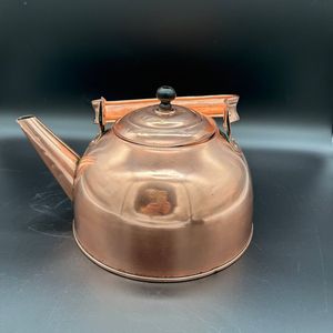 Elegante tetera de cobre para amantes del té y decoración elegante para la encimera de la cocina con acabado inspirado en lo antiguo hecho a mano. - Product Image 3