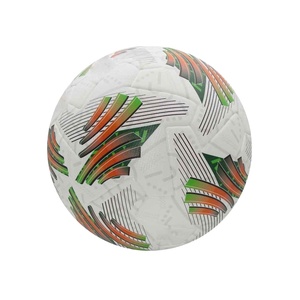 Ballon de football hybride professionnel de haute qualité et lavable avec impression de logo personnalisé - Product Image 5