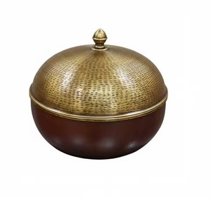 Marmites en métal de haute qualité avec couvercle en verre, idéales pour les repas en plein air ou en groupe, faciles à transporter. - Product Image 3