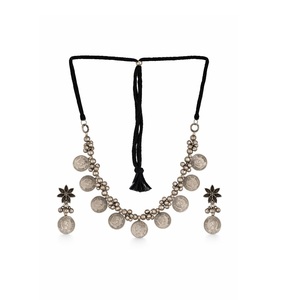 Conjunto de collar de joyería tradicional de templo de excelente calidad para novias, para bodas del sur de la India, con acabado dorado, disponible para la venta. - Product Image 1