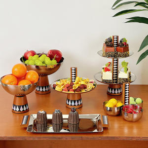 Juego de tazones de metal pulido con mango de madera, diseño minimalista para servir comida, apto para lavavajillas - Product Image 6